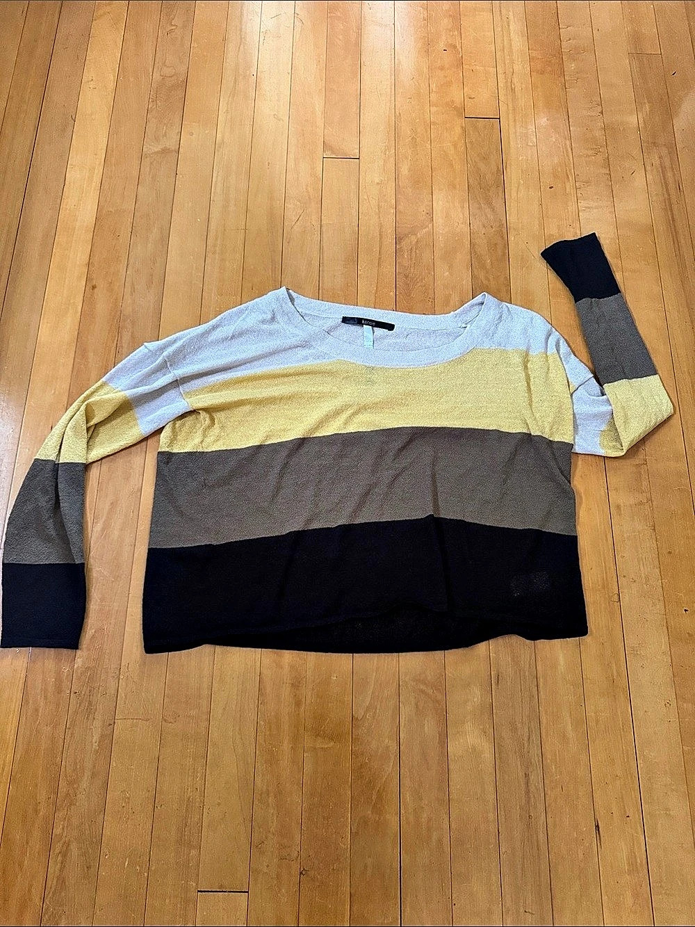 Kensie Color Block Crewneck shirt Black, brown, maize, tan women’s XL